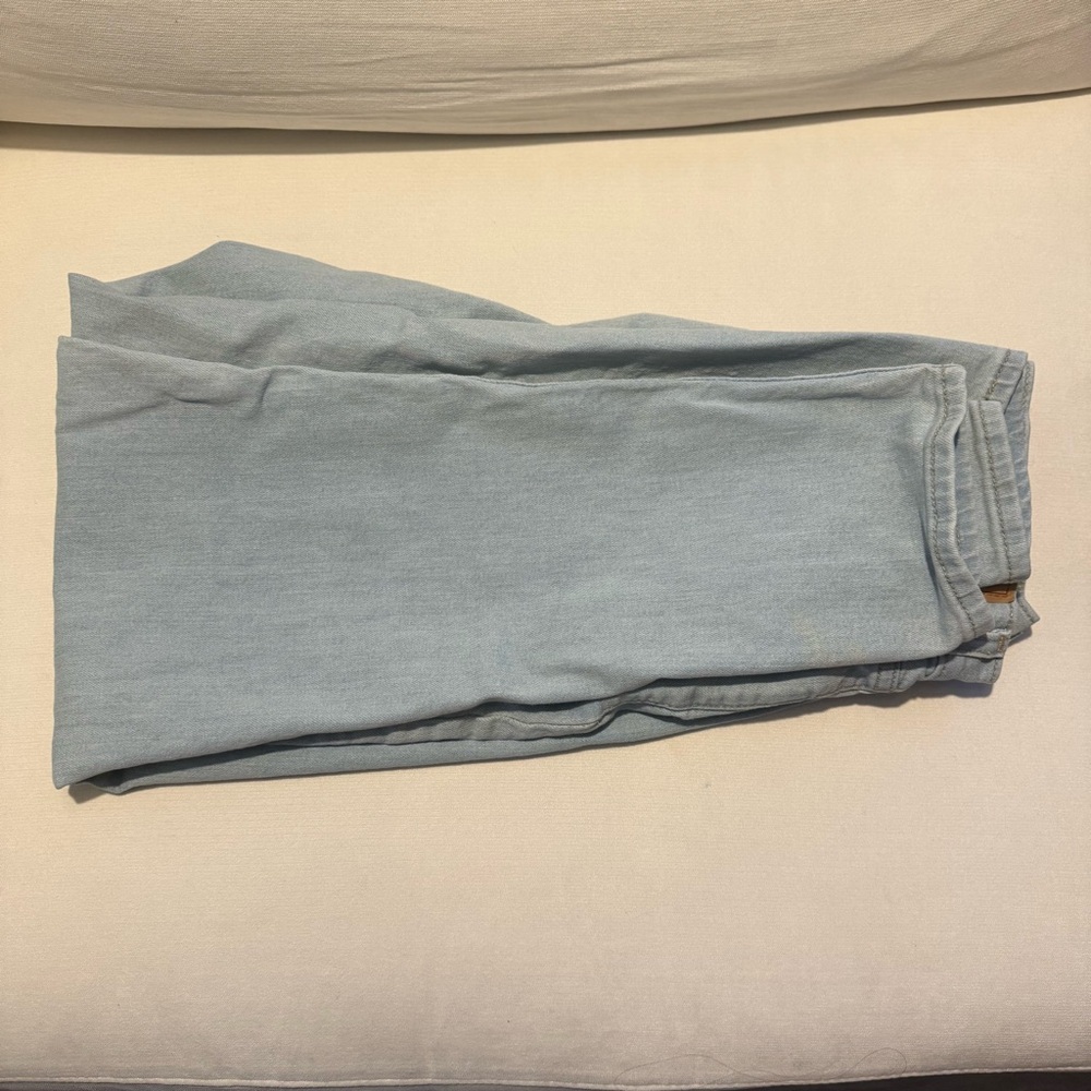 Levi's Light Wash Tapered Jeans - Picture 2 of 5